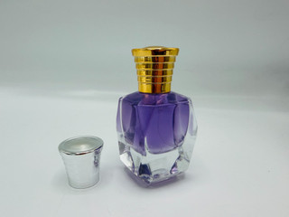 شیشه عطر 30 میل ایزی کریمپ کد 194(همراه با درب و والف)